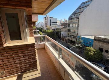 Departamento de 2 ambientes, Córdoba · B° General Paz | 1 Dorm. y Escritorio C/ Balcón y Cochera | Amenities / Seg.24hs