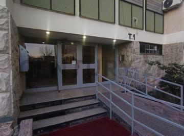 Departamento · 75m² · 4 Ambientes · 1 Cochera · Alquiler de Departamento en Guaymallén