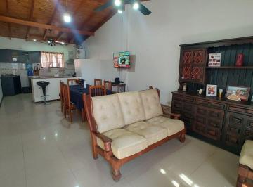 Casa · 300m² · 9 Ambientes · 1 Cochera · Venta Casa en Block Quinta Galli Avellaneda