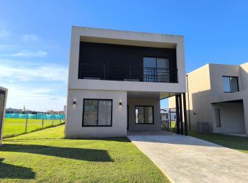 Casa · 135m² · 5 Ambientes · Casa en Alquiler en El Aljibe, Pilar, G. B. a. Zona Norte