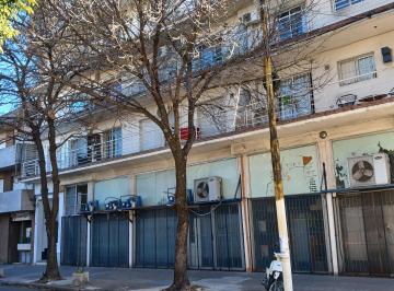 Departamento de 2 ambientes, Rosario · Amplio Departamento de un Dormitorio con Balcón Al Frente