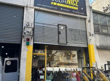 Local comercial · 220m² · Local/ Depósito en Alquiler en Flores