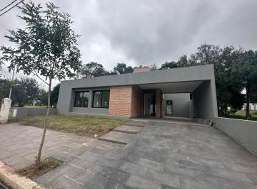 Casa · 149m² · 2 Dormitorios · 2 Cocheras · Casa de Categoria a Estenar Apta Credito