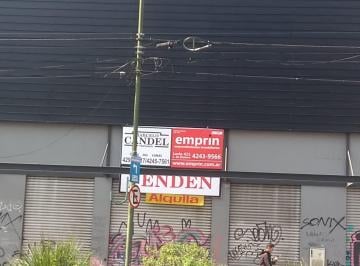 Local comercial · 1000m² · Local - Lomas de Zamora Oeste