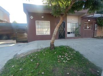 Casa · 125m² · 3 Ambientes · 5 Cocheras · Venta Casa Ituzaingo Sur