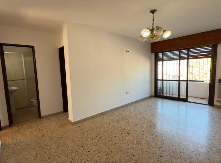 Departamento · 75m² · 5 Ambientes · 1 Cochera