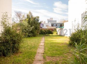 Casa · 214m² · 4 Ambientes · 116 37 y 38 Casa en Venta 2 Dorm. en Barrio Hipodromo La Plata