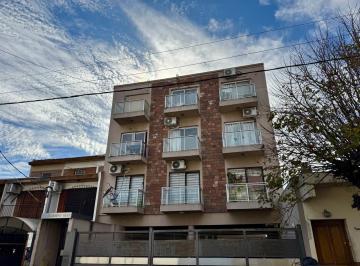 Departamento · 38m² · 2 Ambientes · 1 Cochera · Impecable Departamento en Venta de 38 m² Cub - Villa Luzuriaga