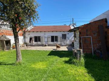 Casa · 120m² · 5 Ambientes · 23 Entre 523 y 524, Casa 3 Dorm. en Venta, La Plata.