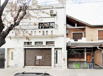 Casa · 185m² · 9 Ambientes · 3 PH Sin Subd/ a Reciclar Local Se Vende en Block Apto Crédito