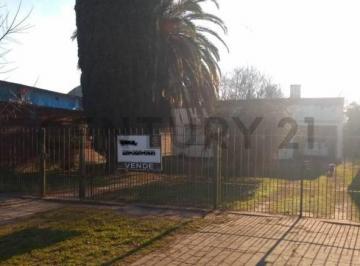 Terreno · 110m² · 4 Ambientes · Y 135 Lote en Venta. San Carlos, La Plata