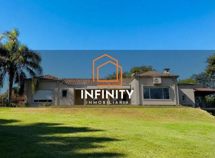 Casa · 247m² · 8 Ambientes · 2 Cocheras