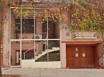 Casa de 6 ambientes, Parque Patricios · Casa en Venta de 5 Dorm. C/ Cochera en Parque Patricios
