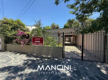 Casa · 100m² · 4 Ambientes · 4 Cocheras · Casa Multifamiliar en Venta de 4 Ambientes - Barrio Parque Suhr Horeis