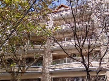 Departamento · 100m² · 4 Ambientes · 1 Cochera · Departamento en Alquiler en Adrogue