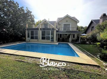 Casa · 240m² · 4 Ambientes · 3 Cocheras · Casa en Venta en Pilar del Lago, Pilar, G. B. a. Zona Norte