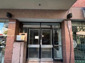 Departamento de 3 ambientes, Vicente López · Vte Lopez Depto 3 Amb Baño y Toil Balcon Alquiler $990.000 Daniel Castaño