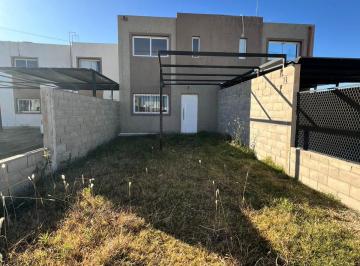Casa de 6 ambientes, Córdoba · Oportunidad! Vale Cercano 2 Dorm. 2 Baños!