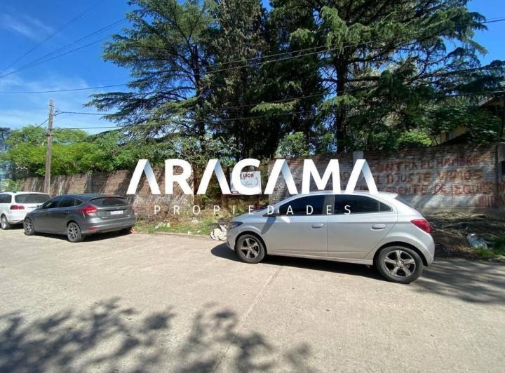 Terreno · 1800m²