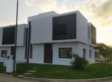 Casa de 6 ambientes, Córdoba · Duplex de Categoria en Costas de Manantiales
