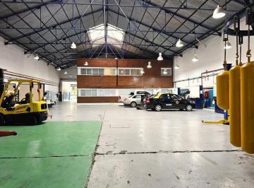 Bodega-Galpón · 1740m² · 10 Ambientes · 20 Cocheras · Galpon con Salon Comercial y Oficinas en Zona Sur Rosario