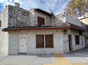 Casa de 6 ambientes, Villa Luro · Villa Luro Esquina Lote Propio 2 Unidades Apto Constructor