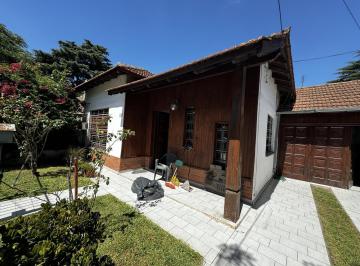 Casa · 110m² · 3 Ambientes · 1 Cochera · Casa en Monte Grande