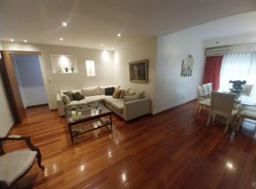Departamento de 4 ambientes, Villa Crespo · Villa Crespo: 4 Ambientes con Dep/serv Piso de Categoria 2 Balcones