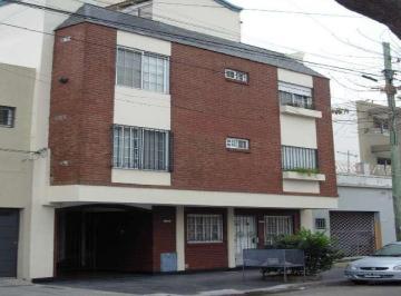 Departamento · 40ha · 2 Ambientes · Departamento de 2 Ambientes 2do Piso por Escalera Contrafrente S / Balcon con Terraza Propia en 1 P