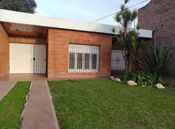 Casa de 5 ambientes, Lomas de Zamora · Dos Propiedades en Mismo Lote