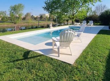 Casa · 180m² · 4 Ambientes · Casa en Venta Una Planta con Espejo de Agua - 4 Amb El Cantón - Belén de Escobar - Zona Norte