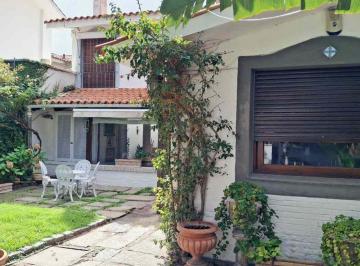 Casa · 120m² · 6 Ambientes · 2 Cocheras · Casa en Carrasco Sobre Rostand Apto Comercial/prof