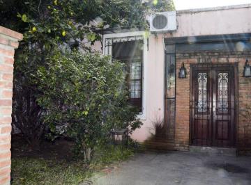 PH · 117m² · 3 Ambientes · 1 Cochera · PH 3 Amb. en Venta en Saenz Peña