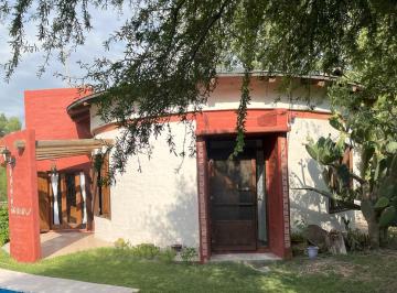 Casa · 129m² · 3 Ambientes · 2 Cocheras · Casa en Alto Verde San Martín