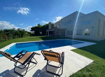 Casa · 290m² · 5 Ambientes · 2 Cocheras · Casa en Alquiler en Barrio San Matías Escobar Amoblada Pileta 3 Habitaciones Dependencia