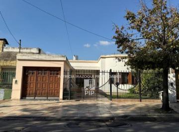 Casa · 200m² · 5 Ambientes · 2 Cocheras · Casa en Venta en Haedo