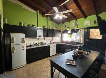 Casa de 3 ambientes, Quilmes · Casa PH en Planta Alta de 3 Ambientes con Garage y Espacio Verde, Bernal Oeste.