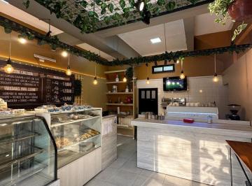 Fondo de comercio · 30m² · 1 Ambiente · Fondo de Comercio en Zona Comercial Av Independencia