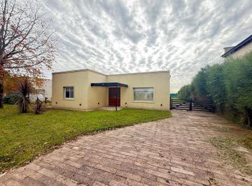 Casa · 120m² · 4 Ambientes · 4 Cocheras · Casa en Venta Cardales Village