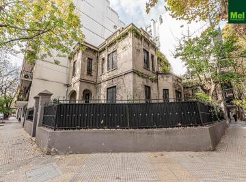 Local comercial · 381m² · 8 Ambientes · 2 Cocheras · Importante Local en Esquina - Ideal Destino Comercial
