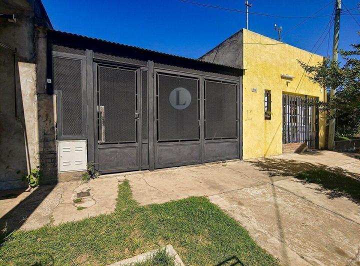 Casa · 225m² · 3 Ambientes · 1 Cochera