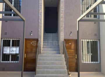 Departamento de 4 ambientes, Villa Nueva · Moderno Departamento en Barrio Privado