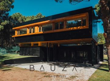 Casa · 304m² · 5 Ambientes · 2 Cocheras · Venta Casa 3 Plantas a Estrenar con Vista a La Laguna - Villarobles - Barrio Brisas - Lote 506
