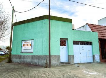 PH · 61m² · 3 Ambientes · 1 Cochera · PH Al Frente