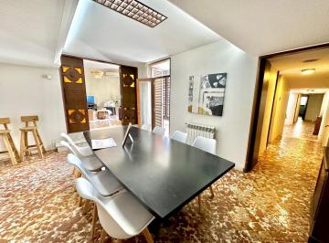 Casa · 382m² · 8 Ambientes · 2 Cocheras · Casa en Alquiler Residencial o Comercial en Quinta Seccion Mendoza