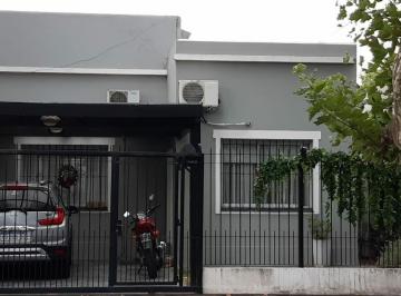 Casa de 4 ambientes, Almirante Brown · Casa 4 Ambientes en Venta. Adrogue