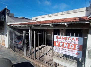 Casa · 85m² · 4 Ambientes · 1 Cochera · Casa en Venta 3 Dorm.