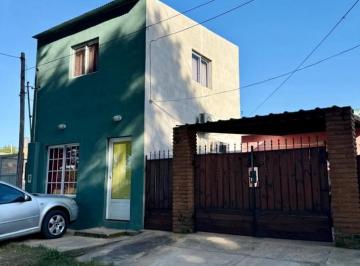 Casa · 180m² · 6 Ambientes · Casa en Venta en Santa Rosa de Calchines