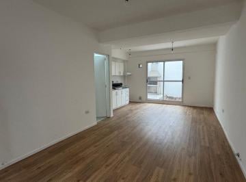 PH · 106m² · 4 Ambientes · PH 4 Ambientes con Patio y Parrilla en Versalles