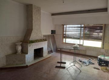 Casa de 5 ambientes, Rosario · Titular Vende Casa